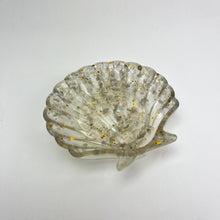 Load image into Gallery viewer, Orgonite | Shell Dish | 110mm