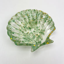 Load image into Gallery viewer, Orgonite | Shell Dish | 110mm
