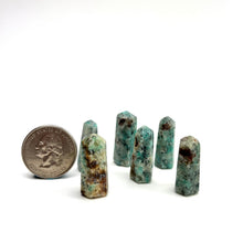 Load image into Gallery viewer, Standing Tapered Mini Points | 20-35mm | Brazil