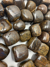 Load image into Gallery viewer, Bronzite | Tumbled | 20-25mm