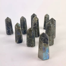 Load image into Gallery viewer, Standing Tapered Mini Points | 20-35mm | Brazil