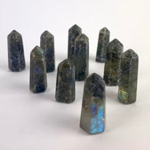 Load image into Gallery viewer, Standing Tapered Mini Points | 20-35mm | Brazil