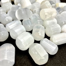 Load image into Gallery viewer, Selenite Tumbled | 50 pieces | Morocco