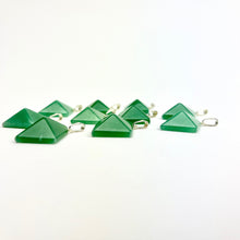 Load image into Gallery viewer, *Pyramid Pendants | 20-25mm | Brazil