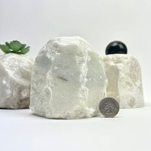 Load image into Gallery viewer, Crystal Base Stand | 4"-5"