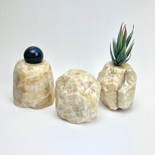 Load image into Gallery viewer, Crystal Base Stand | 4"-5"