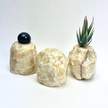 Load image into Gallery viewer, Crystal Base Stand | 4"-5"