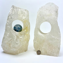 Load image into Gallery viewer, Crystal Base Hole Stand