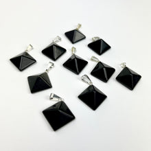 Load image into Gallery viewer, *Pyramid Pendants | 20-25mm | Brazil