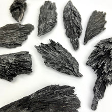 Load image into Gallery viewer, Black Kyanite | Fans | 55-100mm | Brazil