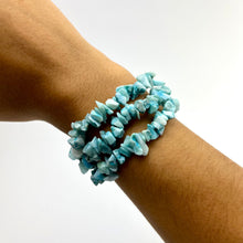 Load image into Gallery viewer, Crystal Chip Bracelets