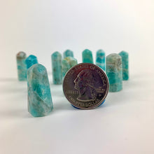 Load image into Gallery viewer, Standing Tapered Mini Points | 20-35mm | Brazil