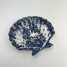 Load image into Gallery viewer, Orgonite | Shell Dish | 110mm
