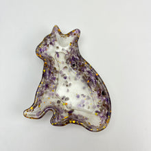 Load image into Gallery viewer, Orgonite | Cat Dish | 115mm
