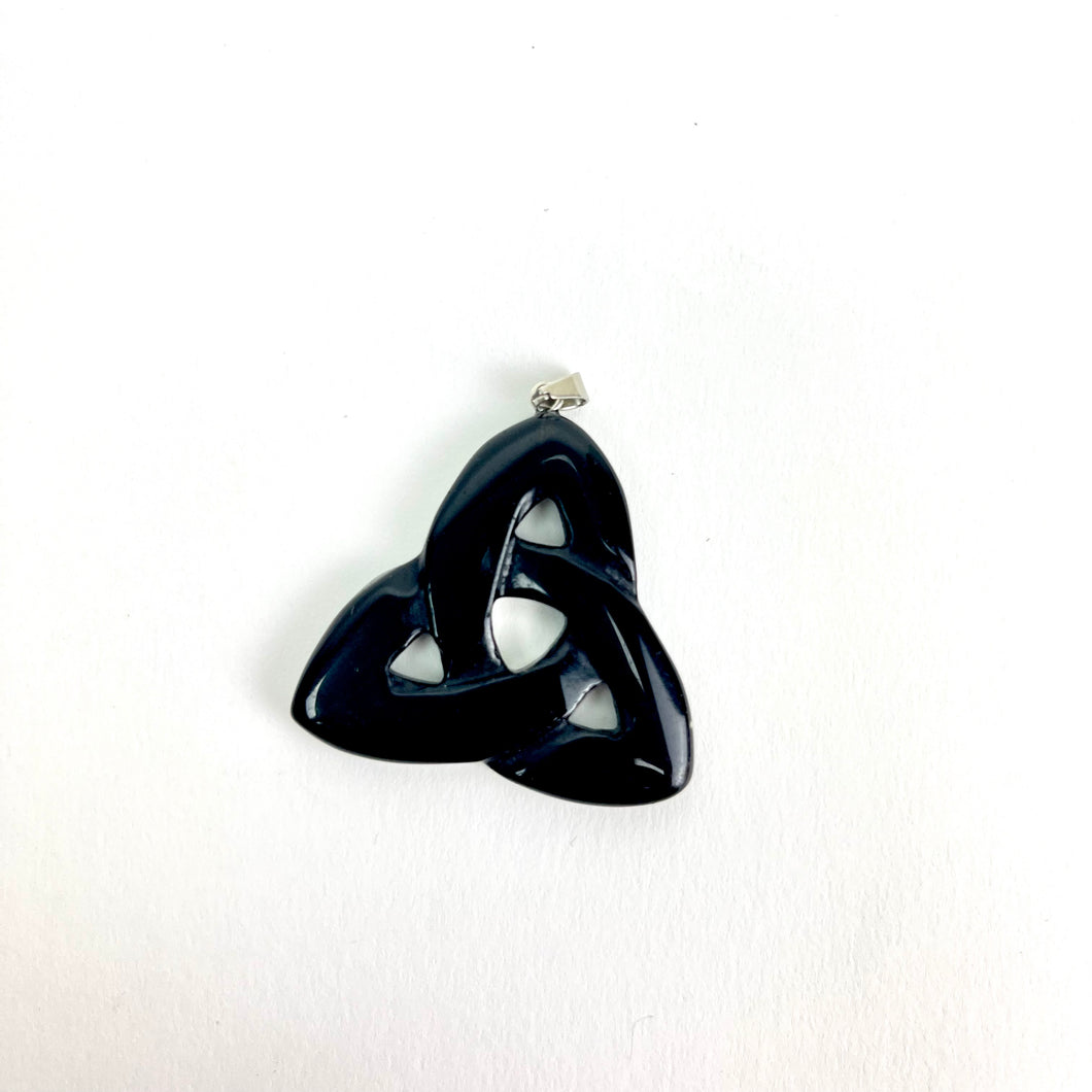 Triquetra Crystal Pendant | 35mm