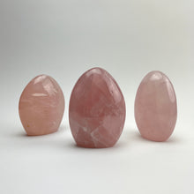 Load image into Gallery viewer, Rose Quartz | Freeform Statue | 90-110mm
