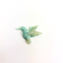 Load image into Gallery viewer, Carved Crystal Hummingbird | 65mm
