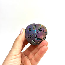 Load image into Gallery viewer, Titanium Aura Hearts | 2&quot; | China
