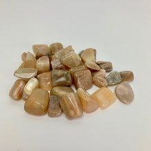 Load image into Gallery viewer, Peach Moonstone | Tumbled | 1 lb
