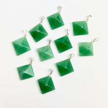 Load image into Gallery viewer, *Pyramid Pendants | 20-25mm | Brazil
