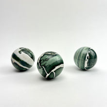 Load image into Gallery viewer, Green Sardonyx | Sphere | 40-50mm | India
