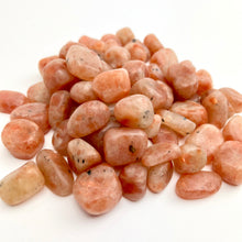 Load image into Gallery viewer, Sunstone | Tumbled | 15-25mm | 1lb | India
