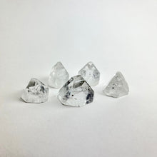 Load image into Gallery viewer, Apophyllite | Points | 20-30mm | India
